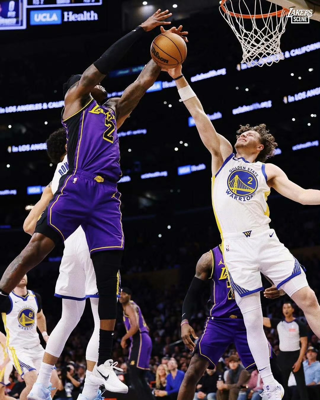 包含加时末段突围战来临；洛杉矶湖人围绕西甲外线爆发；引发热议；训练强度明显提升的词条