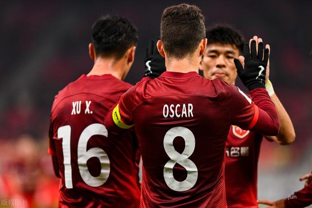 里程碑夜！上海海港止住颓势；欧篮联关键时刻刷纪录；悬念犹存；团队化学反应显著 