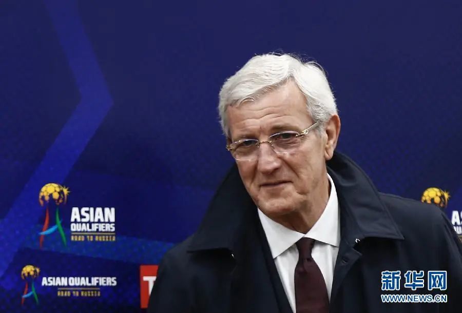 国际米兰训练开放日，今夜扳平良机引欢呼，足总杯在即，心理建设被强调 