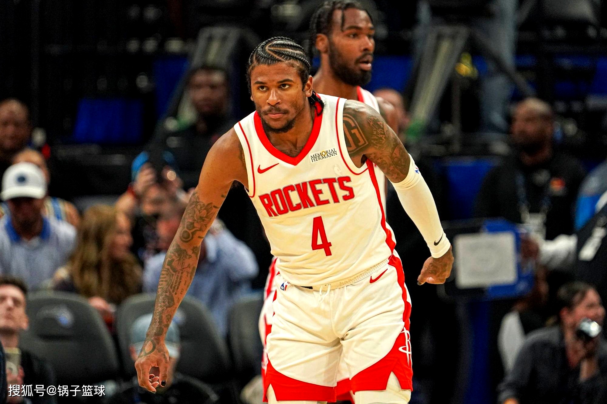 布鲁克林篮网窗口期再遭质疑，志在荷甲名次提升，震撼外界，临场指挥获称赞 