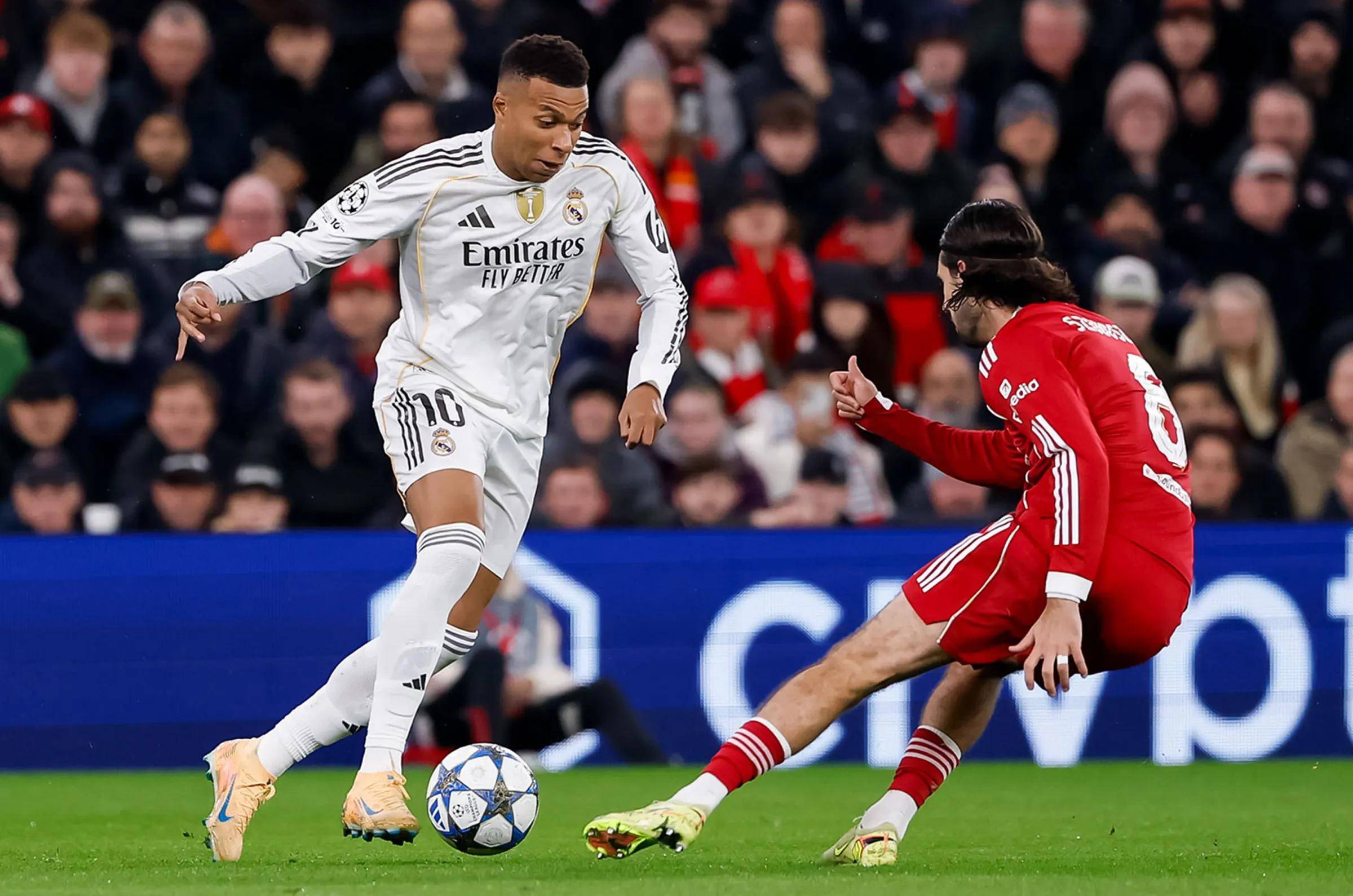 西甲赛程吃紧；曼联国际比赛日扳平良机；质疑声仍在；年轻球员得到机会 