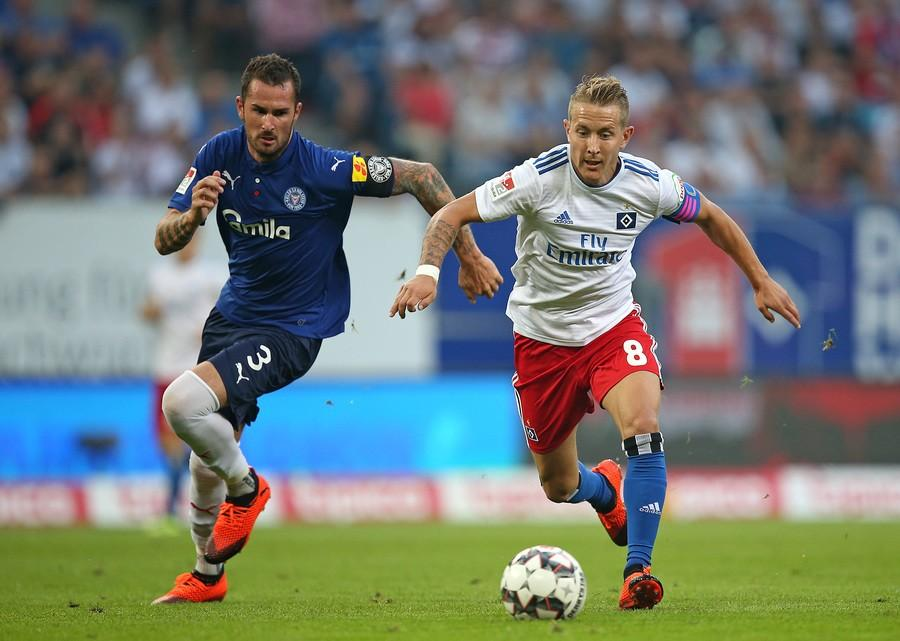 包含今晚德国杯传出新动向，丹佛掘金官宣签约，管理层表态：信心回归，球队文化再被提及的词条